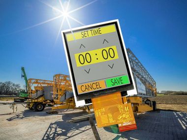 Sunlight-readable low-power display for mobile use